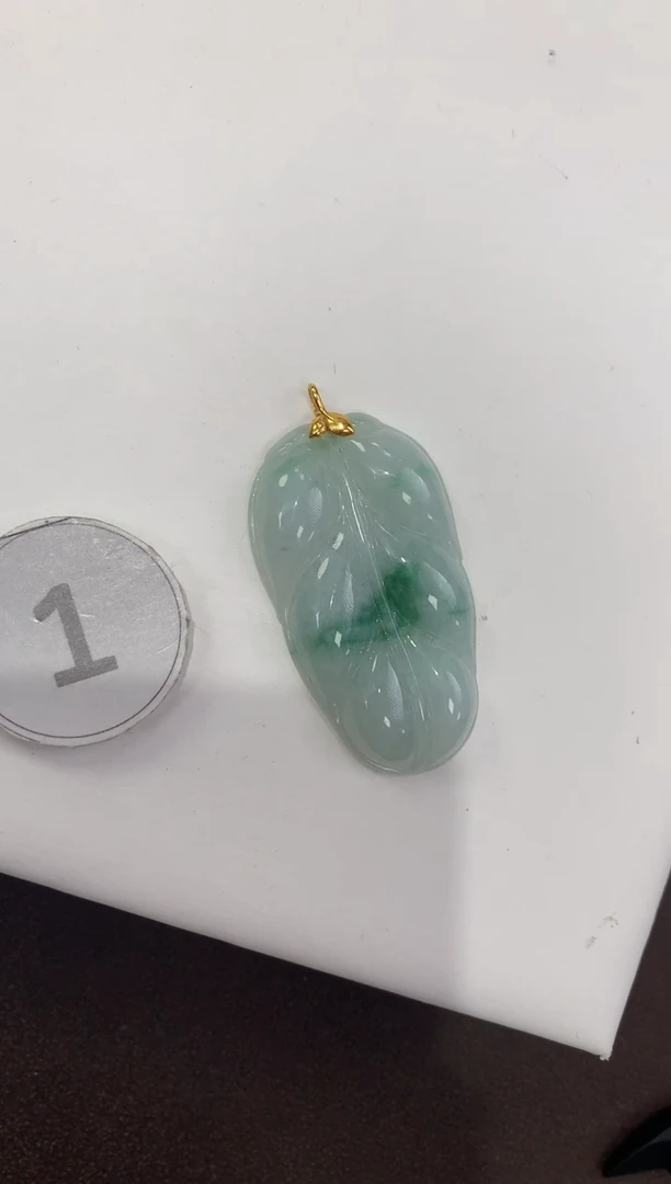 颈饰18K金镶嵌翡翠天然缅甸A货翡翠