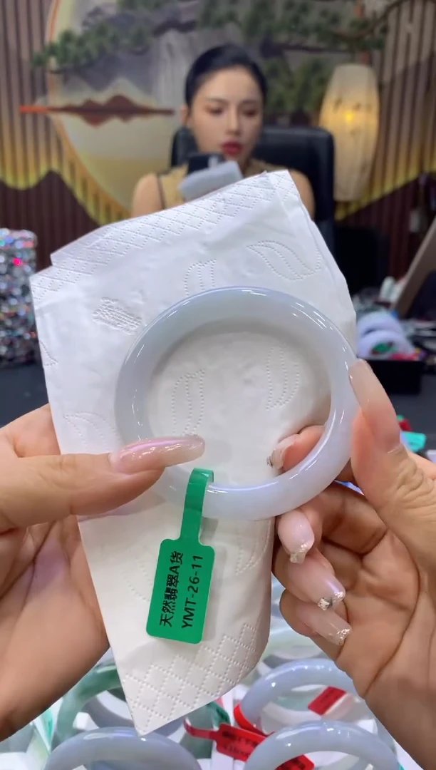 翡翠手镯未镶嵌00006358