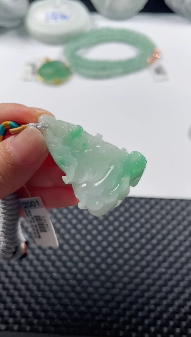 颈饰未镶嵌翡翠基地发货H 1597 白菜