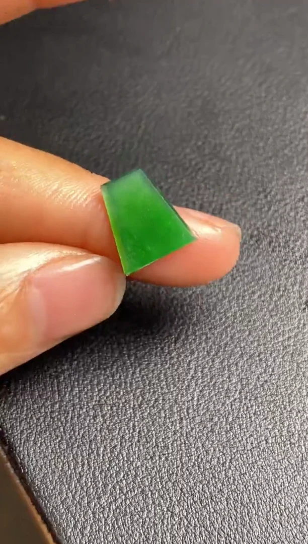 【闪购商品】定制翡翠未镶嵌翡翠毛货~