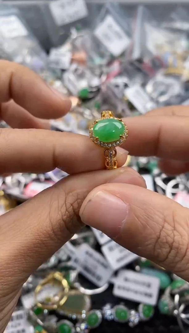 银S925镶嵌戒指翡翠666       10