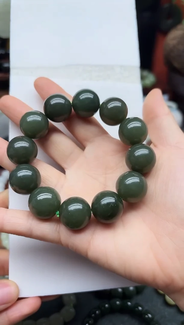 未镶嵌手链和田玉18MM  沙枣清圆珠