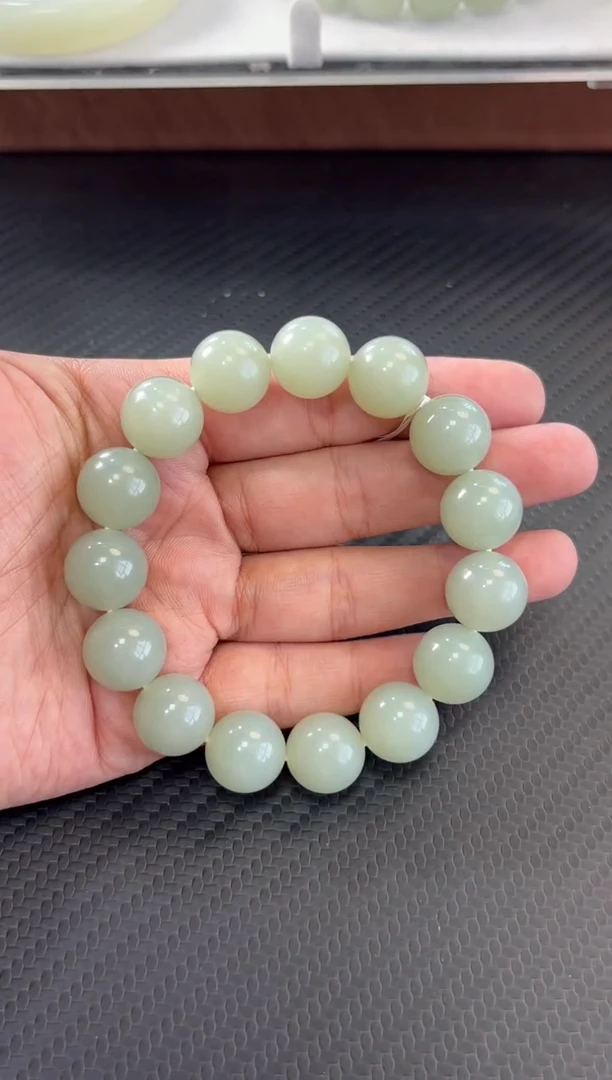 未镶嵌手串和田玉且末微色差近矿卡14j