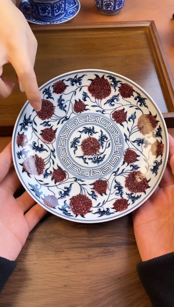 一**香问青坊柴窑釉里红壶承