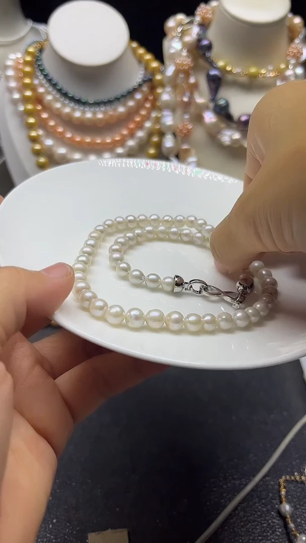 颈饰未镶嵌淡水珍珠多人