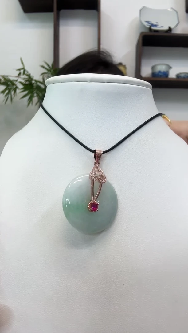 颈饰合金翡翠平安扣