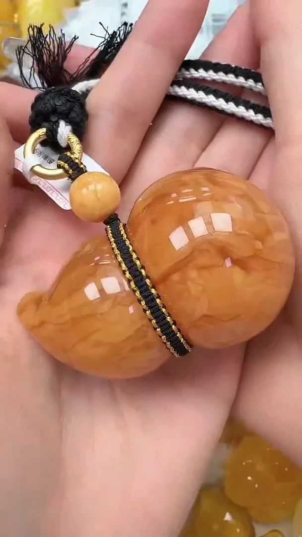 裸石琥珀未镶嵌如图