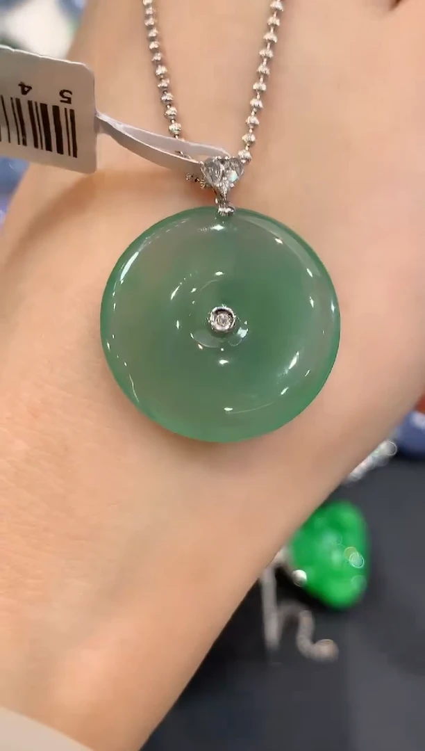 吊坠(不含链)18K金镶嵌翡翠a18多样性一件发货