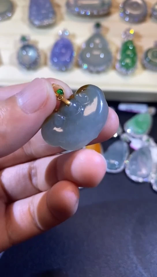 【闪购商品】翡翠吊坠(不含链)18K金镶嵌缅甸天然A货翡翠