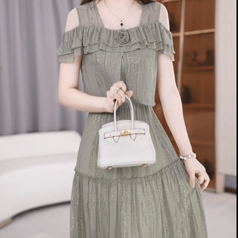 A130【连衣裙】2025夏季新款简约时尚露肩收腰显瘦遮肚薄款连衣裙