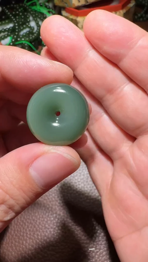 未镶嵌和田玉挂件和田玉