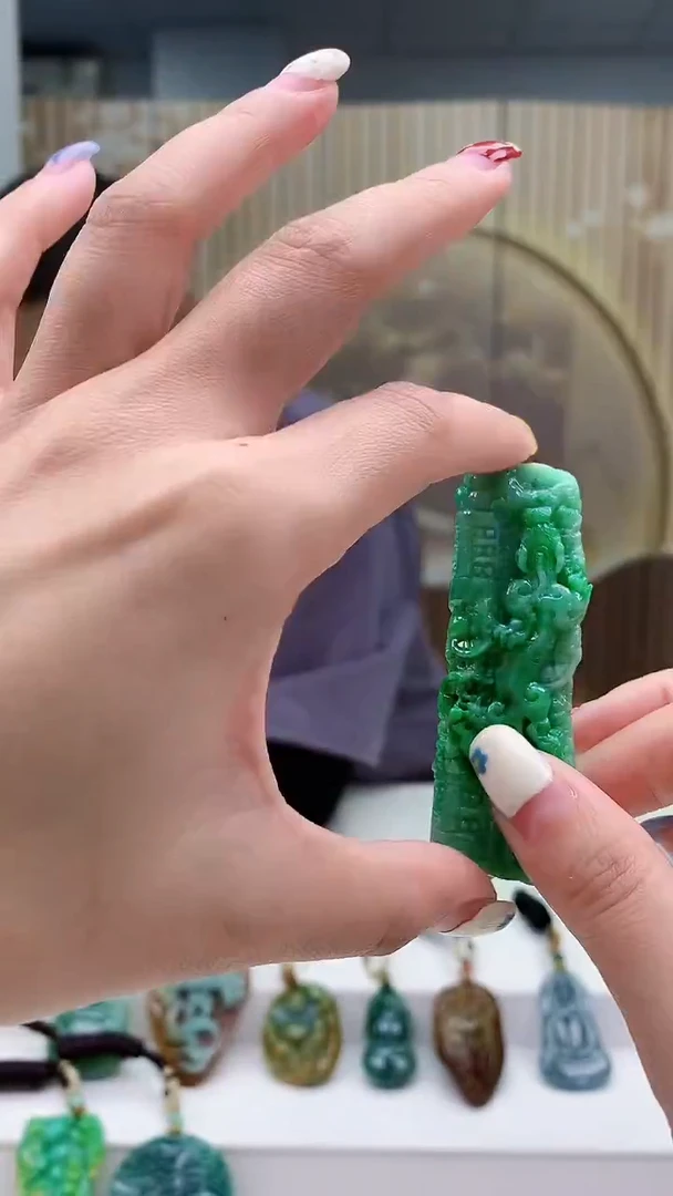 未镶嵌定制翡翠八**君4898lr-毛货挂件