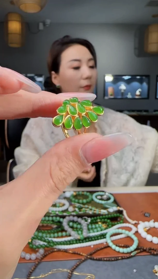 银S925镶嵌戒指和田玉1
