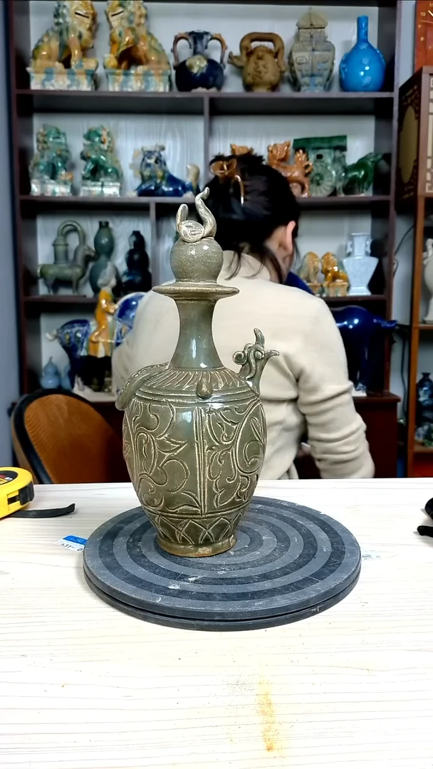 经典精美复古风格瓷器