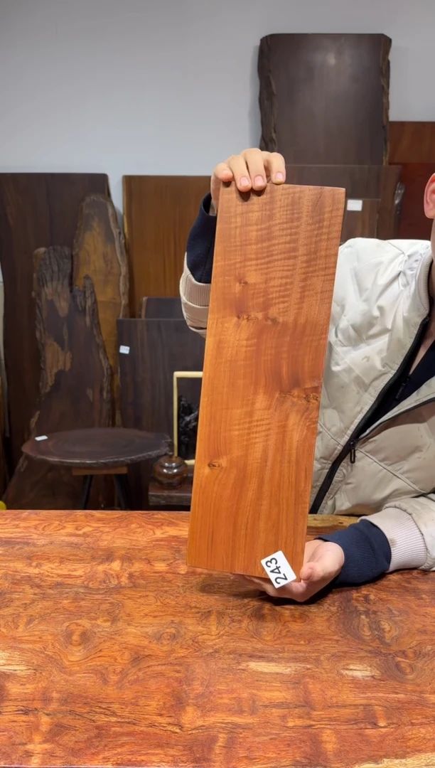 木刚果花梨尺寸48*15*2.5编号243