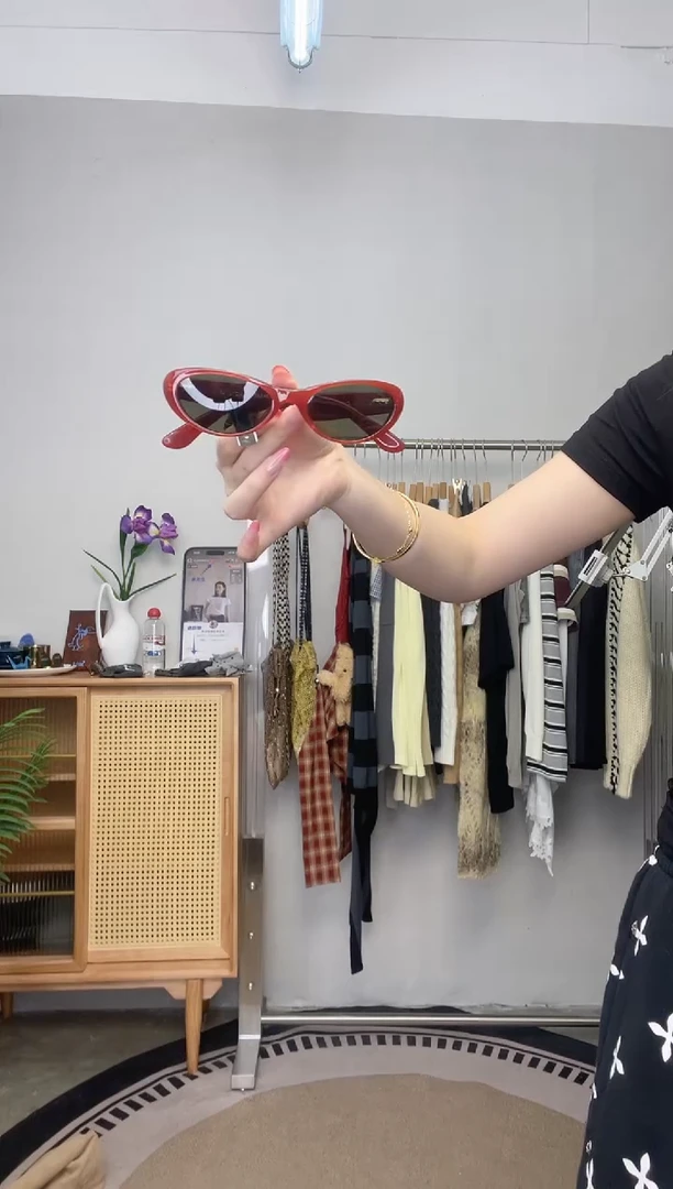 特价不退换 fakeme 墨镜 原价1599