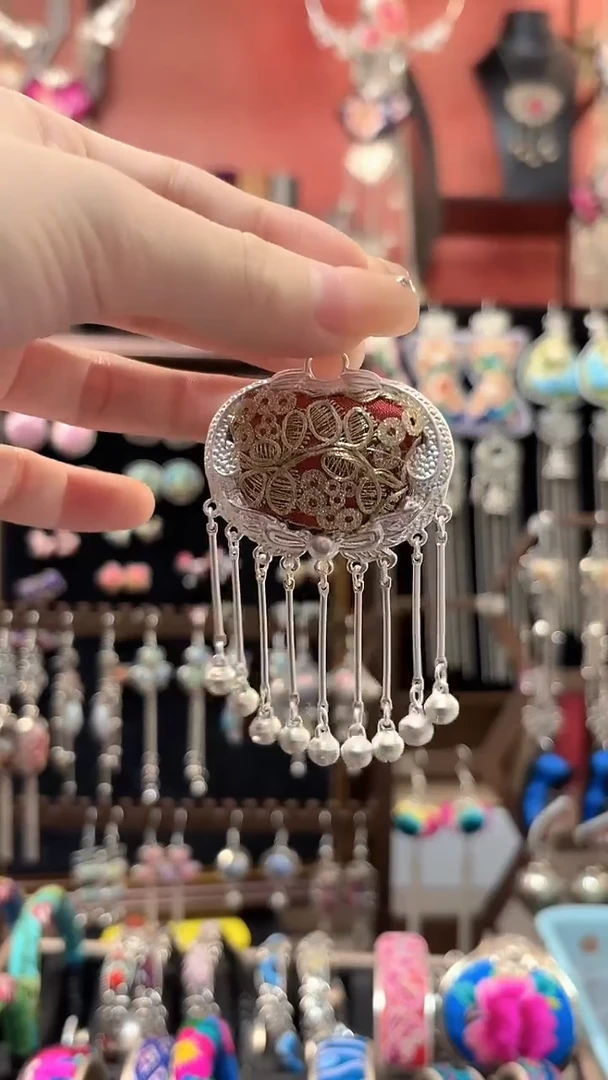 织绣 云织谣民族风精美饰品   166