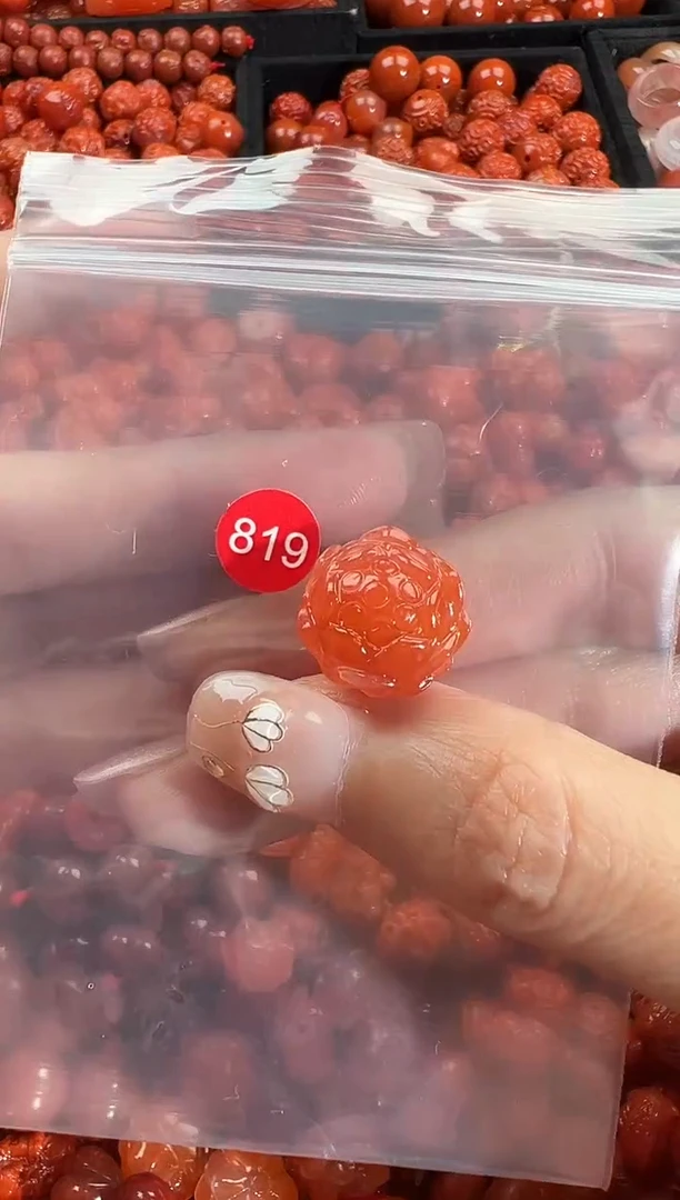 颈饰未镶嵌南红玛瑙1