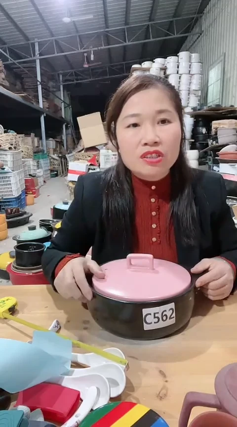【闪购商品】c562瑕疵黑锅带盖，，