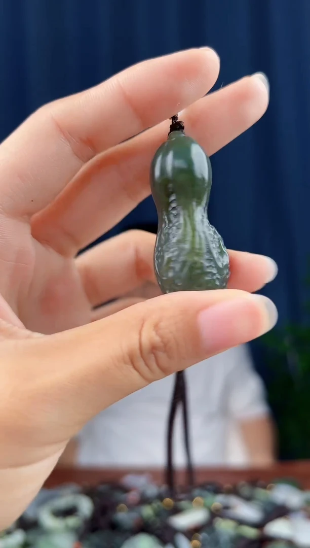 未镶嵌和田玉挂件拍一发一，多样性发货