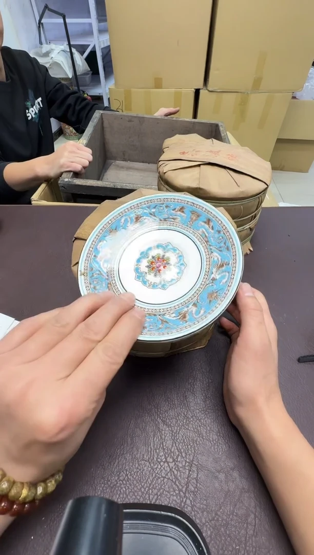 手工艺品钧瓷勃****和171