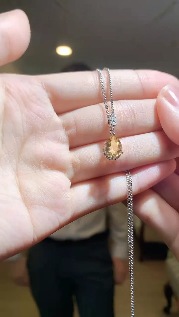 银S925镶嵌颈饰水晶吊坠