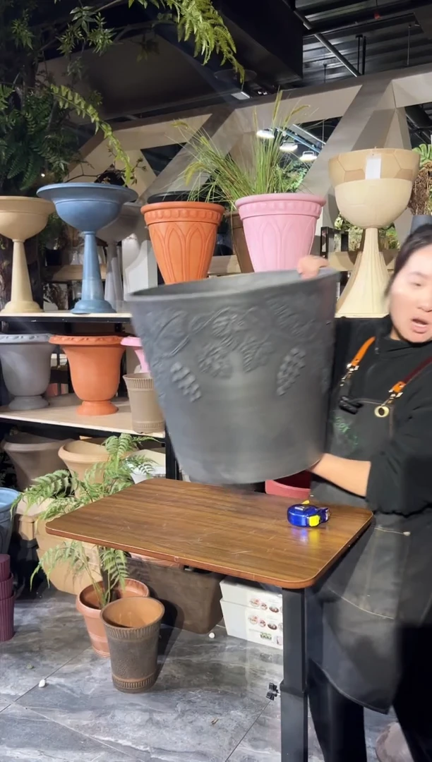 46*40/OD46/黑色大口径手工浮雕花盆