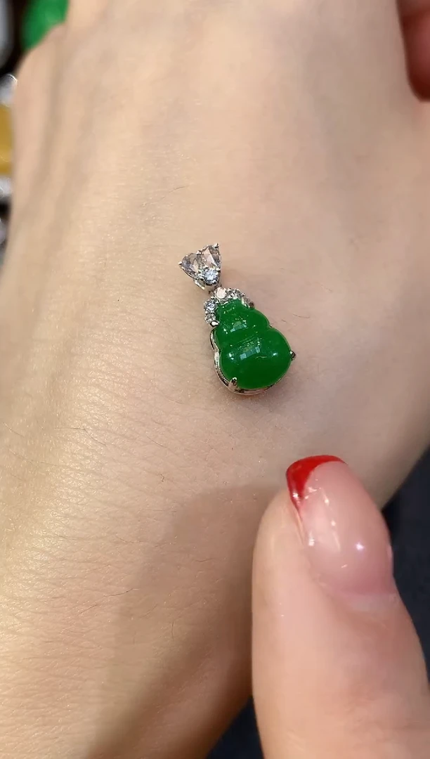 吊坠(不含链)18K金镶嵌翡翠A25