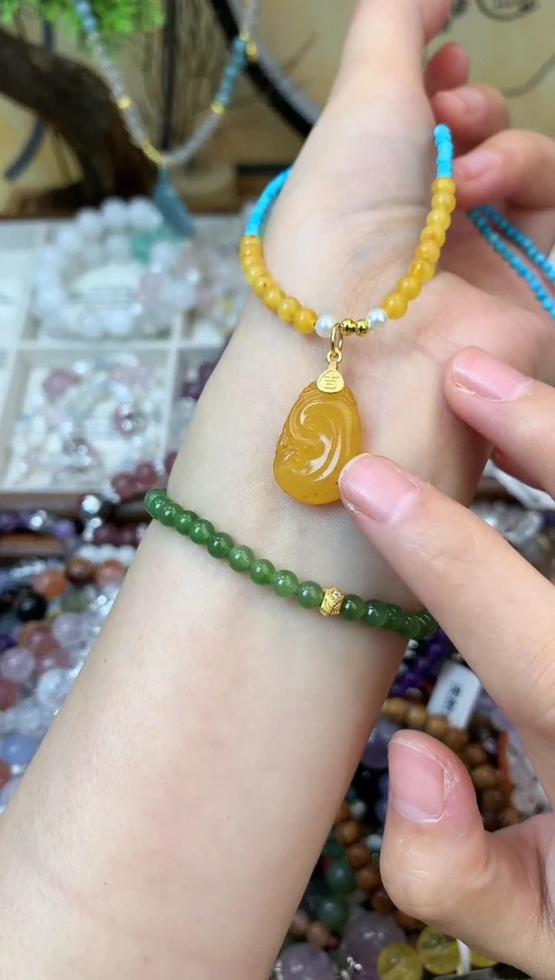 【闪购商品】蜜蜡颈饰未镶嵌131手串