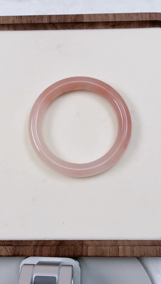 【闪购商品】石英质玉手镯未镶嵌6