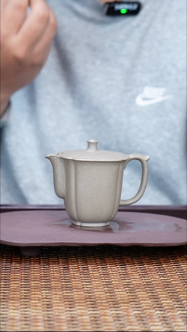 茶壶紫砂汀禾紫砂《听荷》