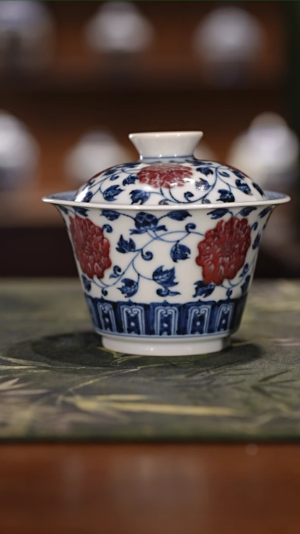 【闪购商品】古官慕明釉里红月季花盖碗