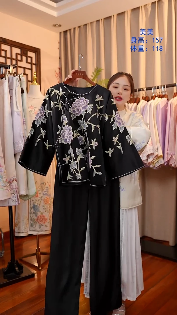 刺绣桑蚕丝非遗苏绣服饰