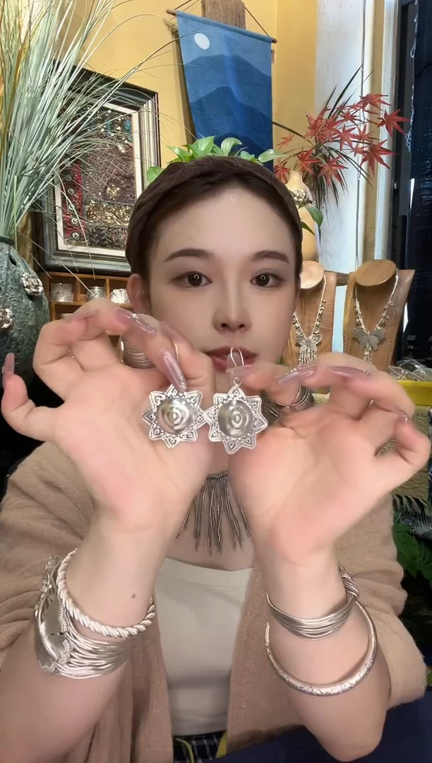 无925银L**Y耳饰
