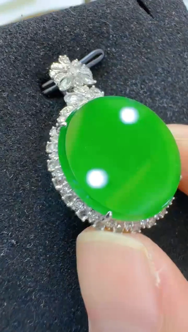 翡翠18K金镶嵌吊坠(不含链)多样性团购发一件