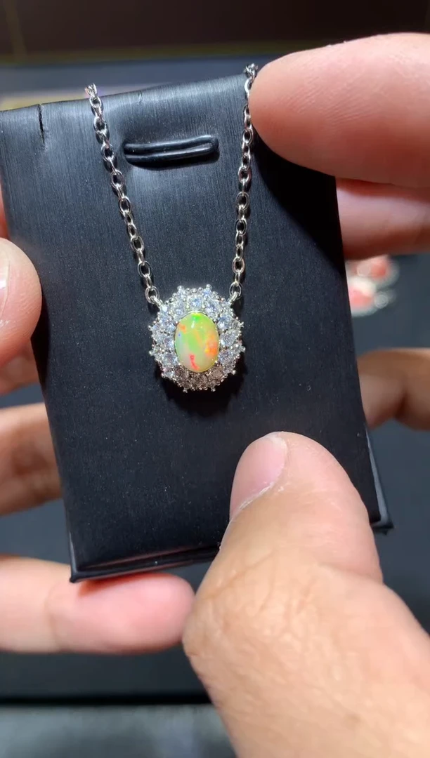 未镶嵌欧泊颈饰W69