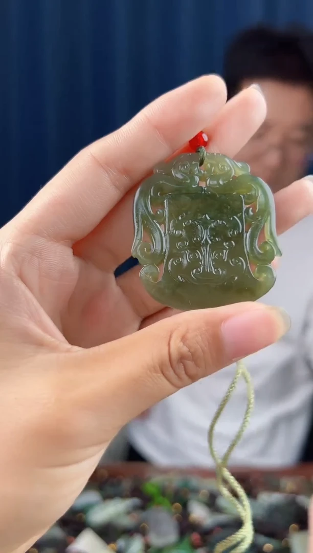 颈饰未镶嵌和田玉拍一发一，多样性发货