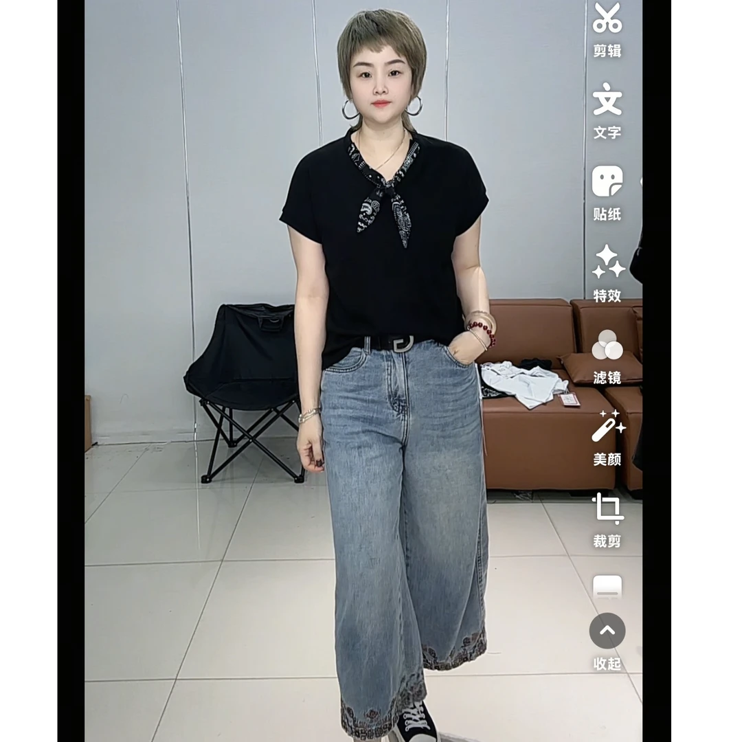 小施家设计版气质特色领巾显瘦V领T恤1928