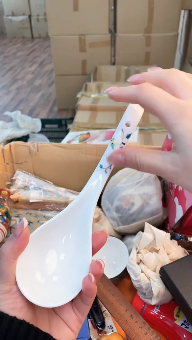勺子胡*如图所示 米妮甄选