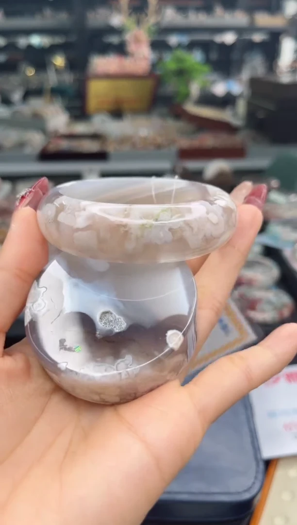 【闪购商品】石英质玉手镯未镶嵌58圈口（赠品镯心）1656239