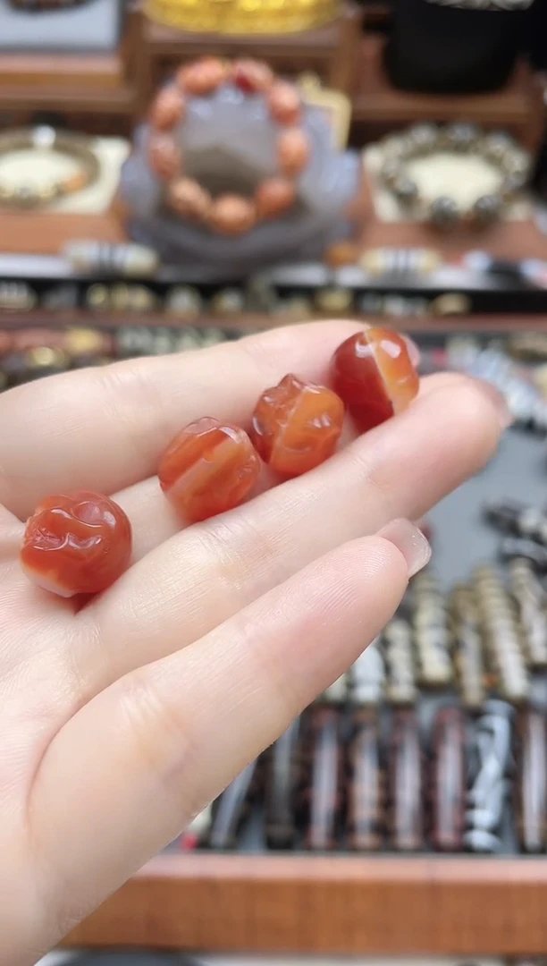 未镶嵌珠珠玛瑙/玉髓红肉一线尸尸多样性发1个