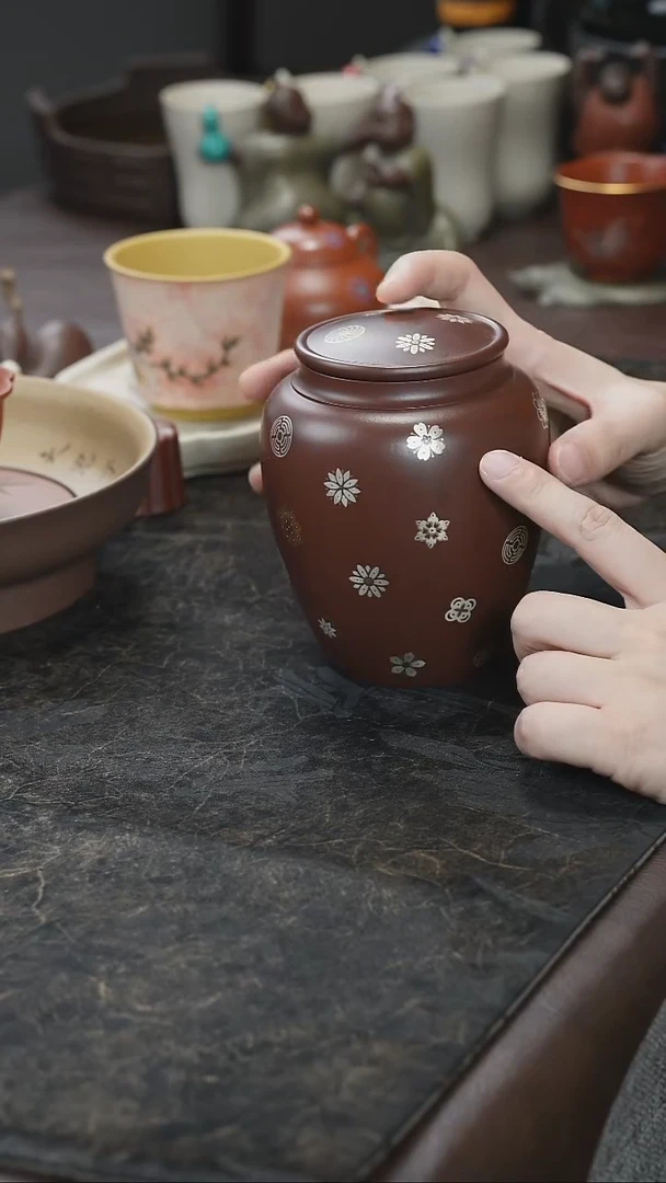 九隐茶器紫朱泥金银彩茶叶罐