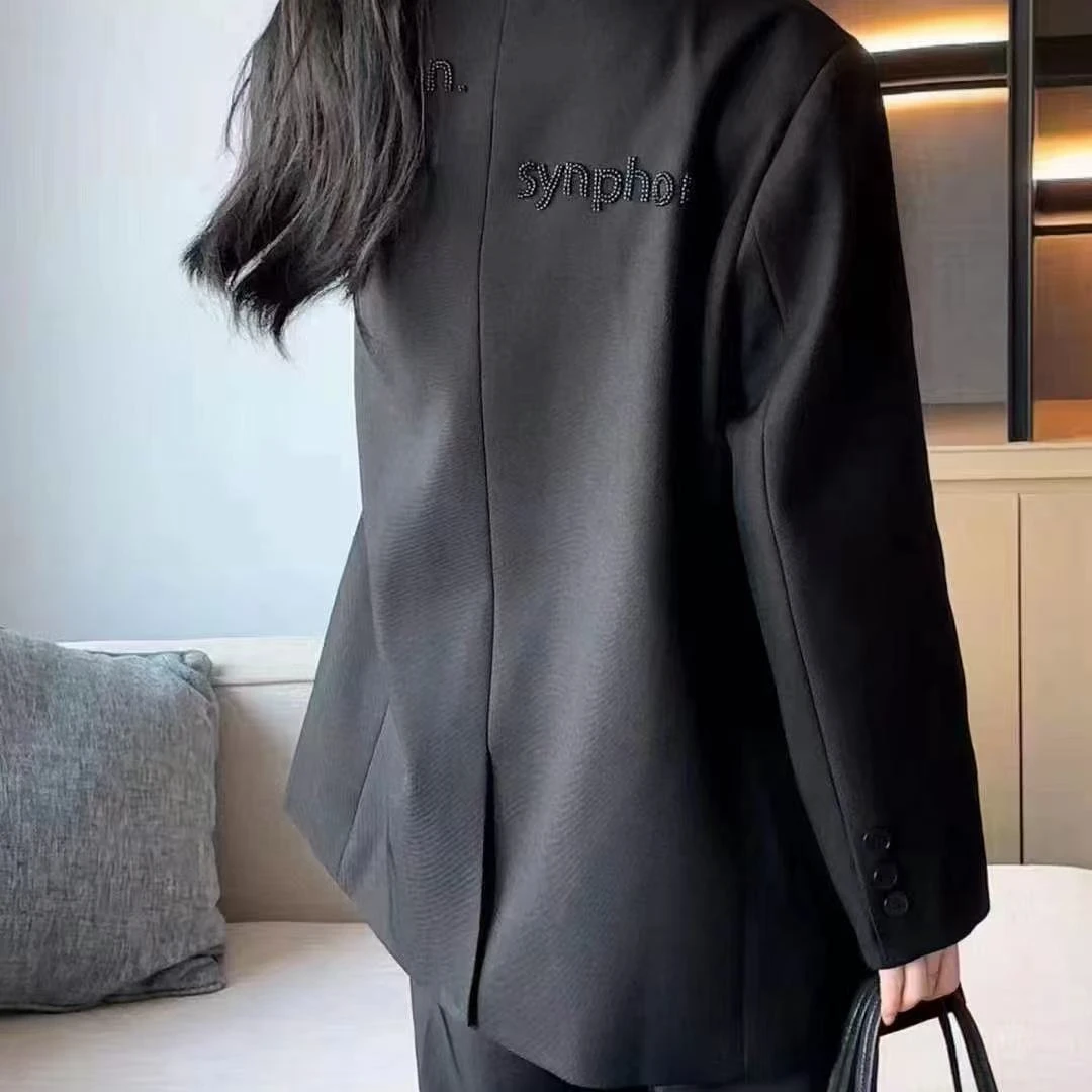 新款欧货宽松小西装外套女春季新款后背烫钻字母百搭休闲气质上衣
