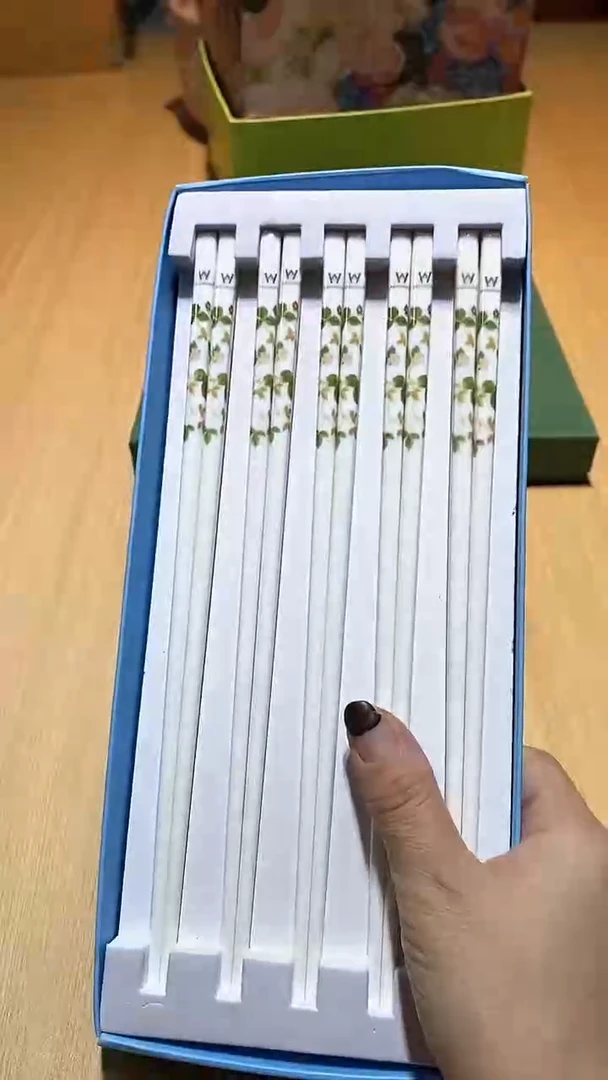 【闪购商品】瓷片锅碗瓢盆一件不剩