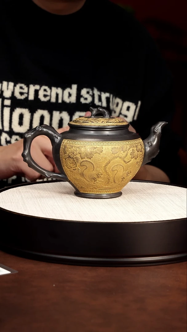 茶壶紫砂宜兴紫砂 松鼠竹节报春 石黄 高艳