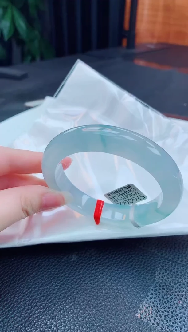 【闪购商品】翡翠手镯未镶嵌缅甸天然翡翠A货手镯