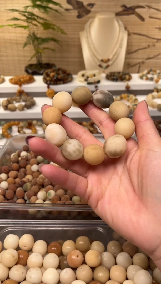 【闪购商品】白玉菩提手串大卡手串