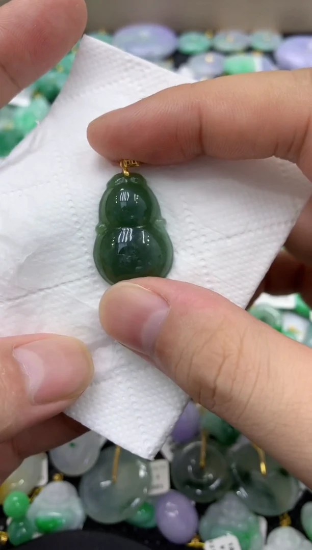 颈饰未镶嵌翡翠天然缅甸翡翠A货