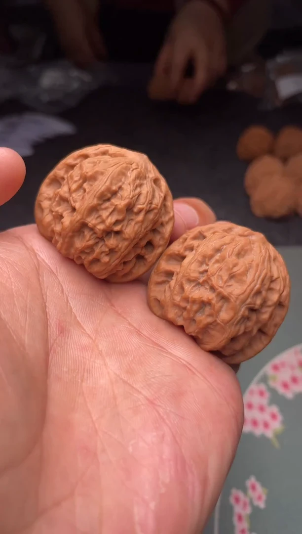 把件文玩核桃a47  野狼    38尺