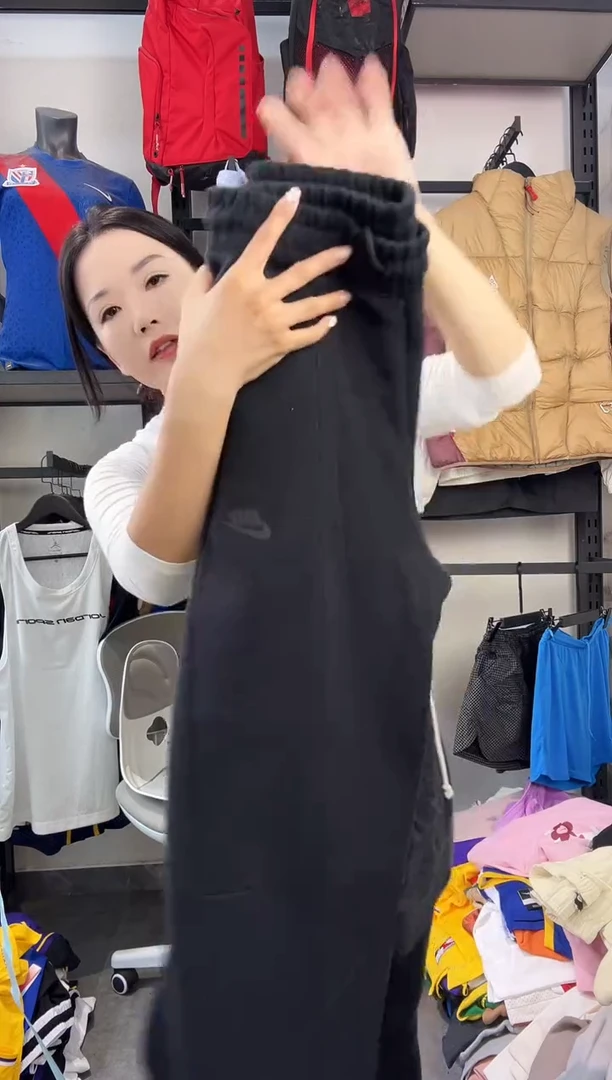 252编码 瑕疵款直播间过款为准 尺码L